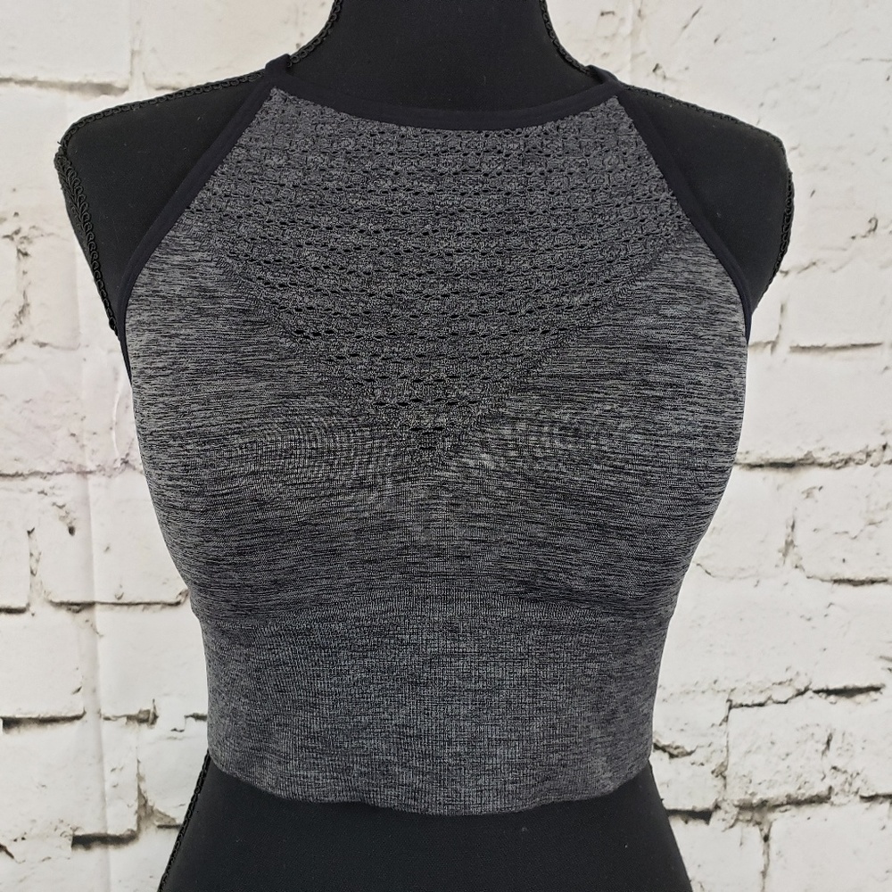 Betsey Johnson active performance bra